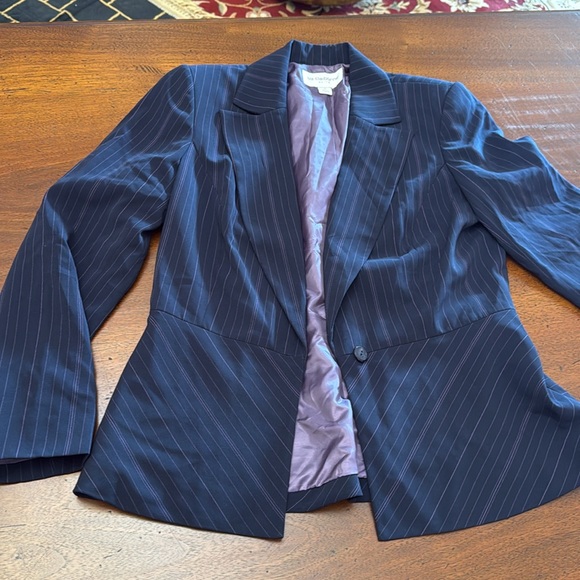 Liz Claiborne Suits New 2 Piece Coat & Pants Size 10 Stripe About Town Business - Picture 4 of 17